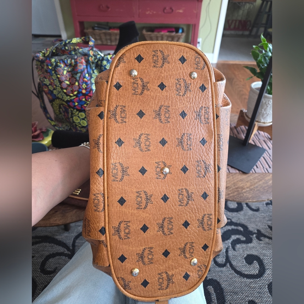 MCM Cognac Visetos Hobo Shoulder Bag - Picture 4 of 7